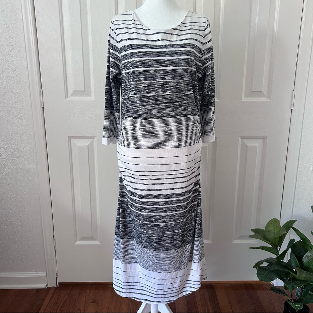 Athleta Dress White & Black Striped Scoop Back Midi Dress Soft Stretch Size LG